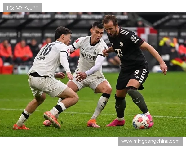 门兴与拜仁历史交战回顾及战绩分析探讨